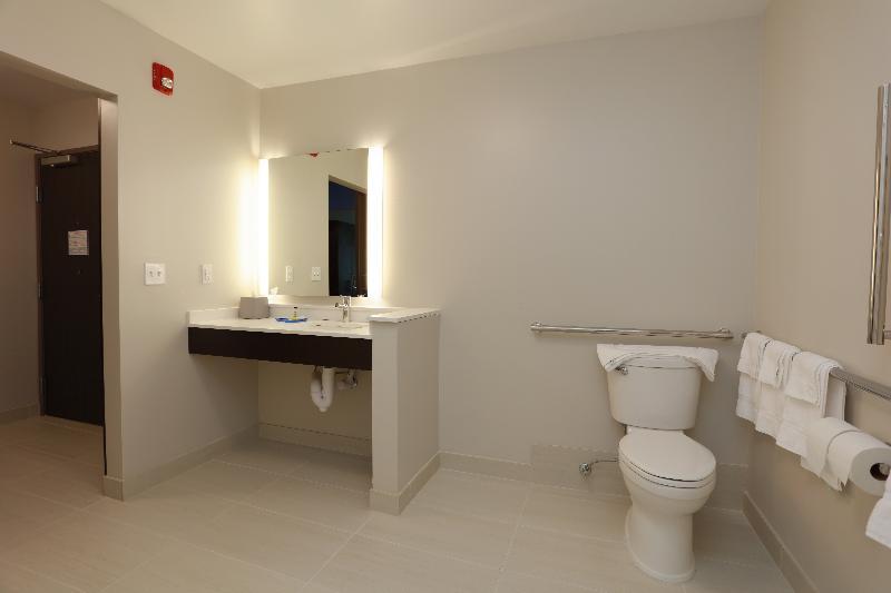 Holiday Inn Express Oneonta By Ihg Binghamton Esterno foto